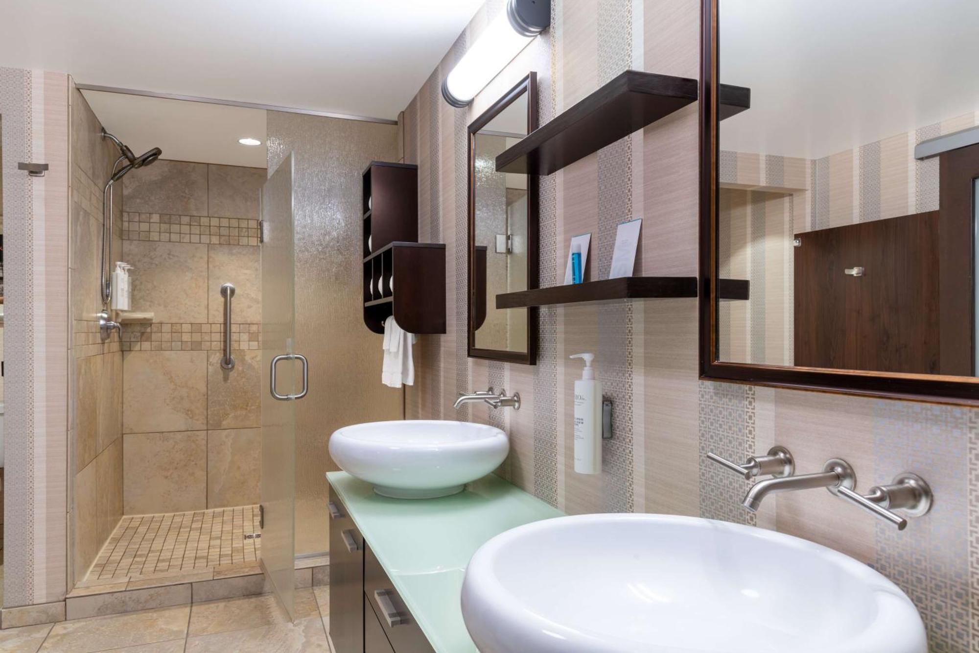 Hampton Inn & Suites Madison Downtown Екстериор снимка