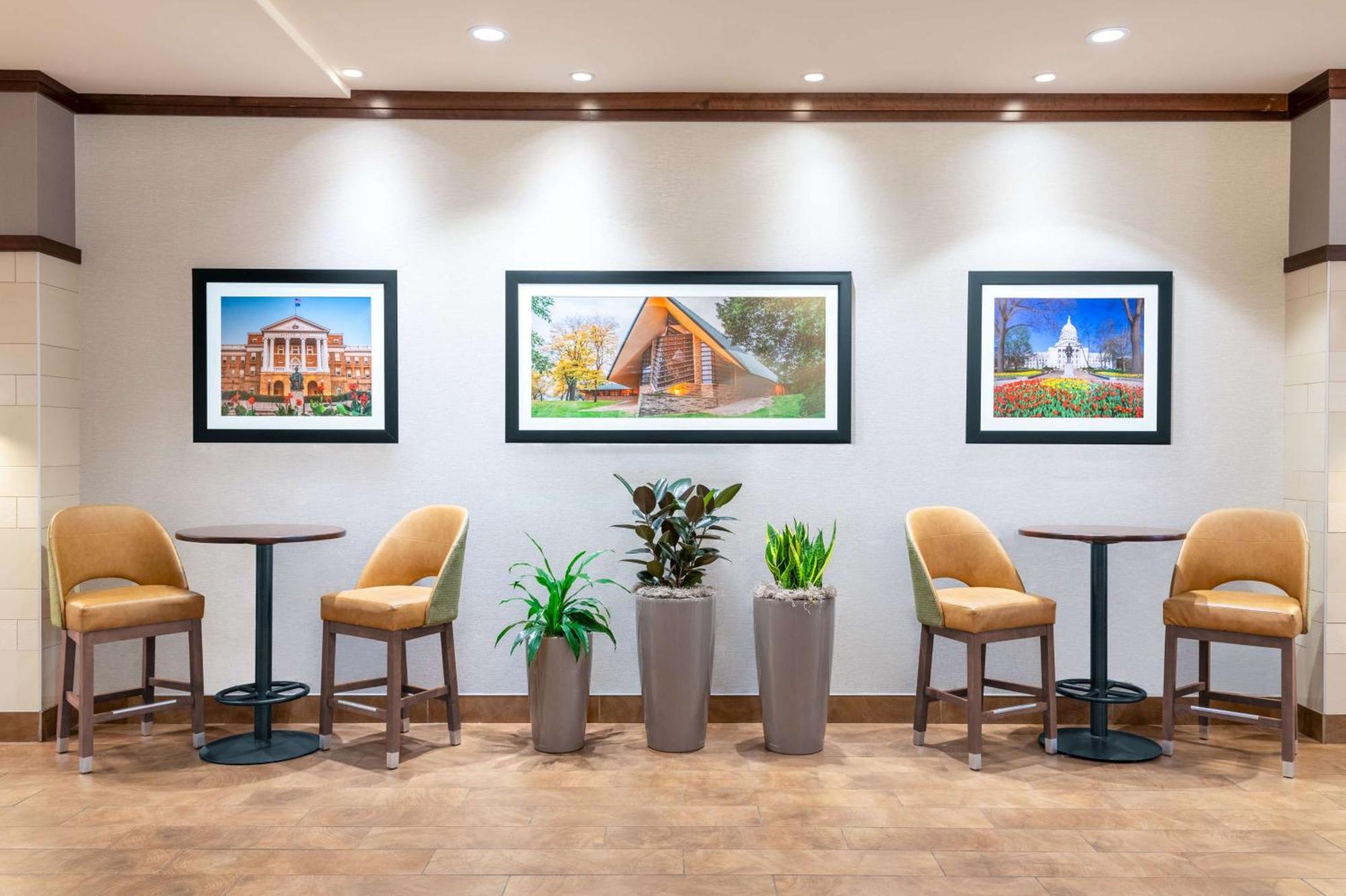 Hampton Inn & Suites Madison Downtown Екстериор снимка